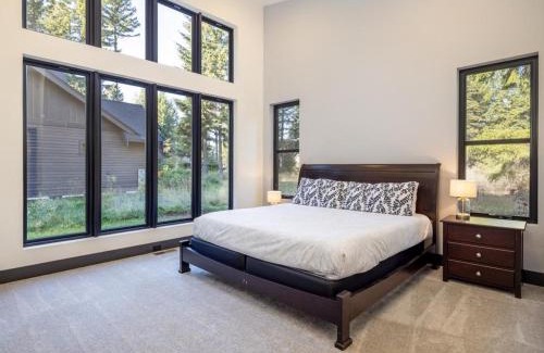 Cle Elum House | Suncadia 4 Bdrm Pet Friendly home with Hot tub and Game Room