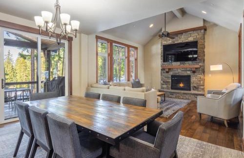 Cle Elum House | Suncadia 5 Bed Home Pool Table Golf View