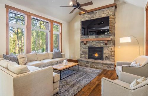 Cle Elum House | Suncadia 5 Bed Home Pool Table Golf View