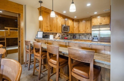 Cle Elum Condo | Suncadia Trailhead 1 Pet Friendly Condo 102
