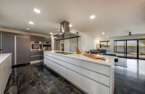 Tucson House | Suncrest Compound (Mike Morgan)
