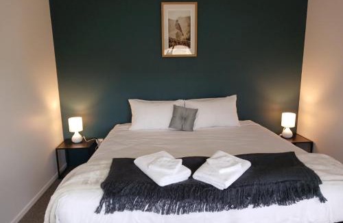 Lowburn Apartment | Suncrest Villas