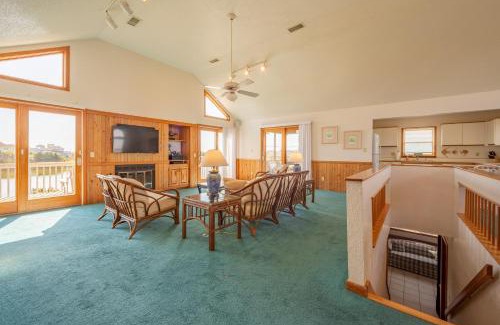 Salvo House | Sundancer 185