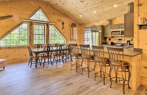 Waterford Cottage | Sunday Riverfront Cottage: Fire Pit & Trail Access