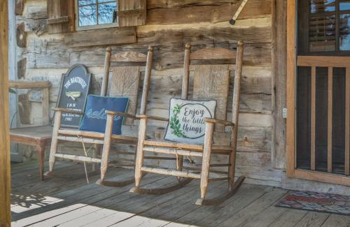 Ten Mile House | Sunfish Lodge Historic Cabin on Lakefront
