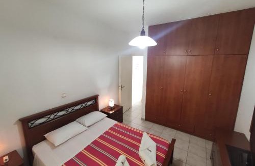 Vathy House | Sunflower House