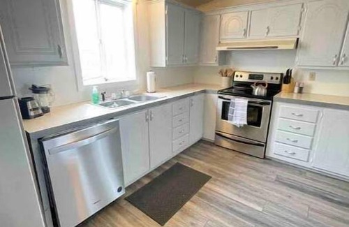 Sunland Estates House | Sunland Desert Getaway near Gorge Amphitheatre