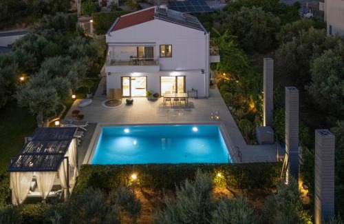 Halepa Villa | Sunlight Breeze Villa