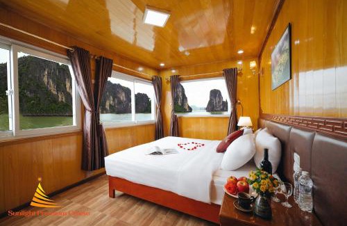 Cat Hai Boat Rental | Sunlight Cruise