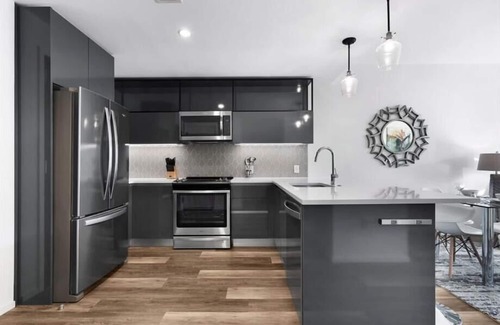 Shawmut Apartment | Sunlit 1BR | Full Kitchen + In-unit Laundry | Close to Hospitals