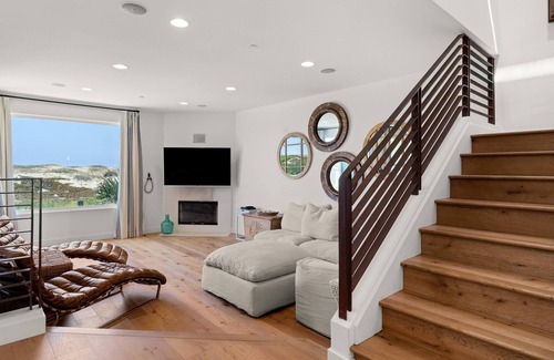 Playa Del Rey Condo | Sunlit Sanctuaries & Coastal Serenity - Dreamy Condo Escape in Playa Del Rey