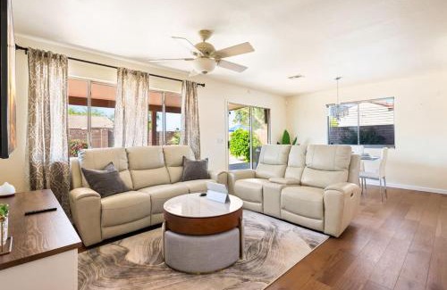 Casa Grande Villa | Sunlit Sandscape Villa Private Sauna Heated Pool Hot Tub Hosted By Relaxtay