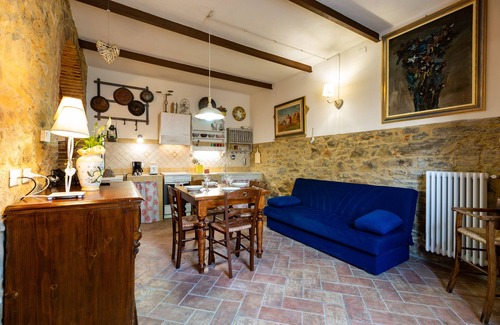 Chianni House | SunMoon Chianni your Tuscan home in the old town