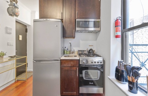 East Village Apartment | Sunny 1BR | 1BA | Heart of East Village