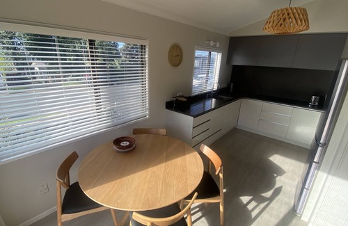 Mount Maunganui House | Sunny 2 Bedroom Unit
