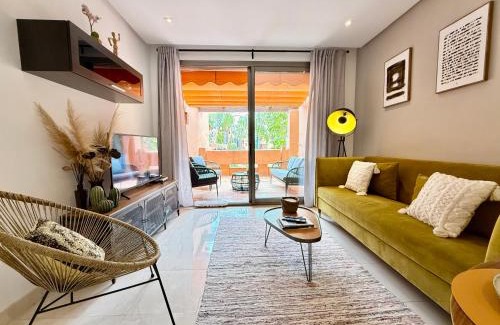 New Golden Mile Apartment | Sunny 2Bed Resort Style Apartment New Golden Mile Estepona FREE PARKING WIFI & AIRCON