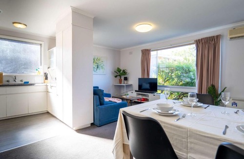 Highton Apartment | Sunny 2BR Home in Highton Easy Geelong Access