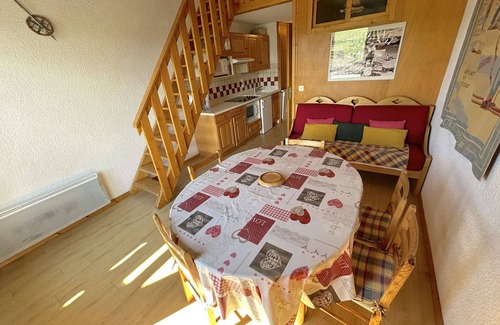 Les Saisies Apartment | Sunny 2BR Loft w/Balcony, Sleeps 8 - Central Location, Near Shops - Les Saisies