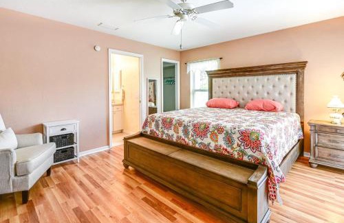 North Port House | Sunny 3 BR Venice Home with Pool and Parking