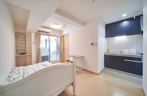Nishi Apartment | Sunny 3 - guest American - style Osaka apt.Private bath, kitchen. Unit 201.