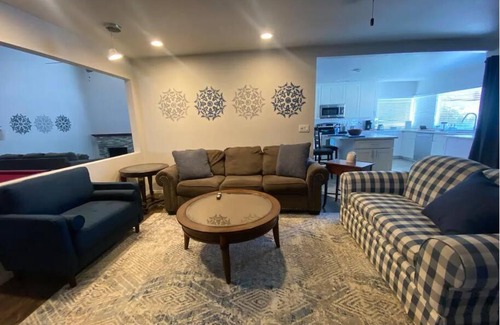 Simi Valley House | Sunny 3BR Retreat: Pool & More