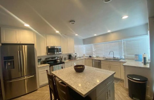 Simi Valley House | Sunny 3BR Retreat: Pool & More
