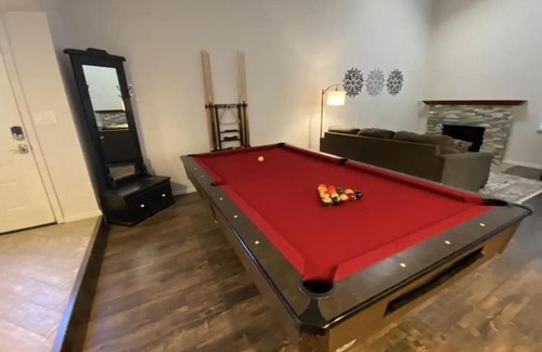 Simi Valley House | Sunny 3BR Retreat: Pool & More