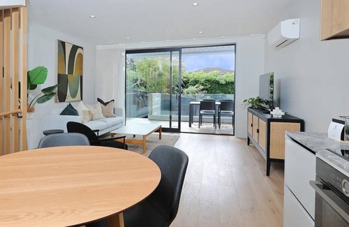 Greenlane - Ellerslie House | Sunny and Luxurious - Brand New Home in Remuera