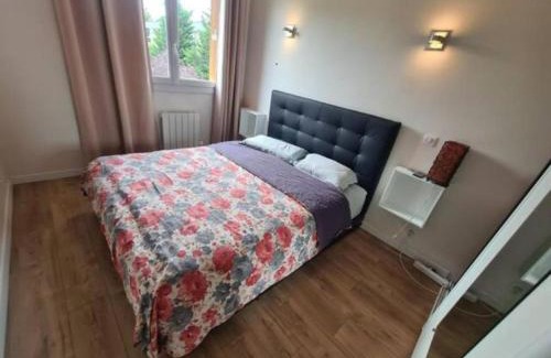 La Garenne-Colombes Apartment | Sunny and renovated flat in secure residence