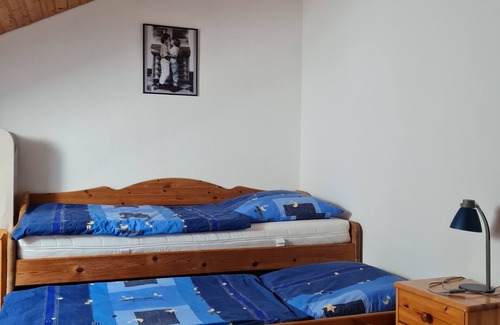 Missen-Wilhams Apartment | Sunny apartment, 2 bedrooms, 2 WC, WLAN, balcony, indoor pool, sauna, ski lift, cross-country ski trail