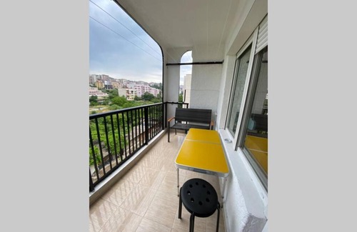 Sandanski Apartment | Sunny apartment by the river