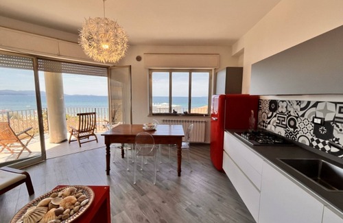 Follonica Apartment | Sunny Apartment in Follonica