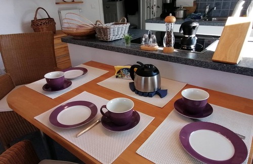 Seeheilbad Graal-Muritz Apartment | Sunny apartment with south-facing balcony and beach chair