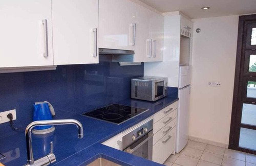 Playa Macenas Apartment | Sunny apartment with privileged terrace