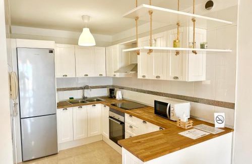 Arenas del Mar House | Sunny Beach Villa - El Medano