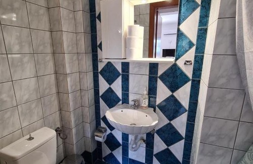 Palaio Tsifliki Apartment | Sunny Beachfront Apartment