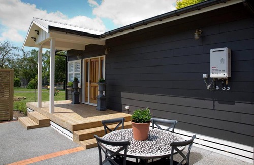 Te Puna Villa | Sunny Brae Cottages