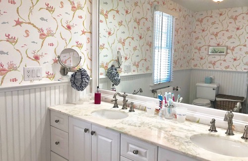 Haversham House | Sunny, bright house with water views in private neighborhood