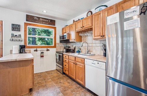 Tahoe City House | Sunny Brown West Shore Home