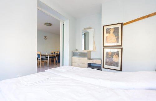 Oborishte Apartment | Sunny & Convenient on Dondoukov Blvd, 1 BDR Zaimov