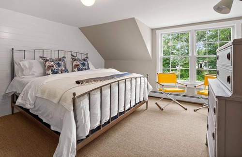 Cape Porpoise Apartment | "Sunny Days", Luxurious 2-BR in Historic Cape Porpoise