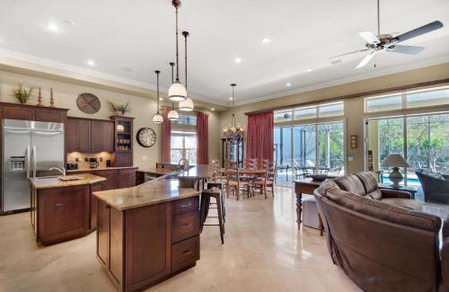 Crystal Beach House | Sunny Days