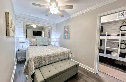Folly Field Apartment | Sunny Daze