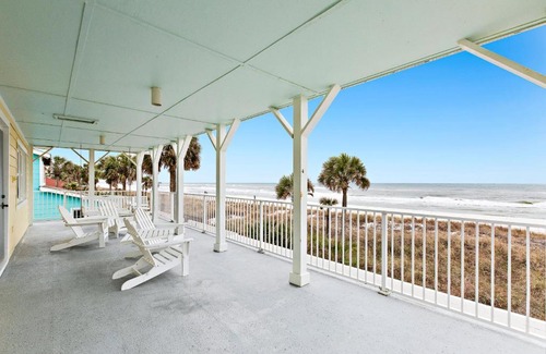Bahama Beach House | Sunny Daze