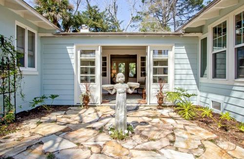 Savannah Beach House | Sunny Daze