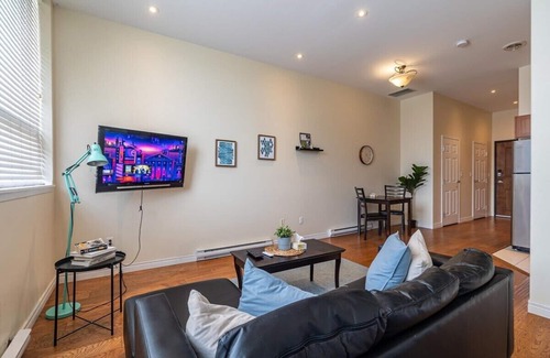 South End Apartment | Sunny Downtown Loft with AC