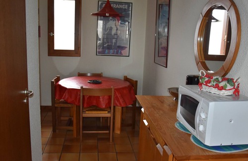 Pralognan-la-Vanoise Apartment | Sunny duplex with heated pool, near center and slopes