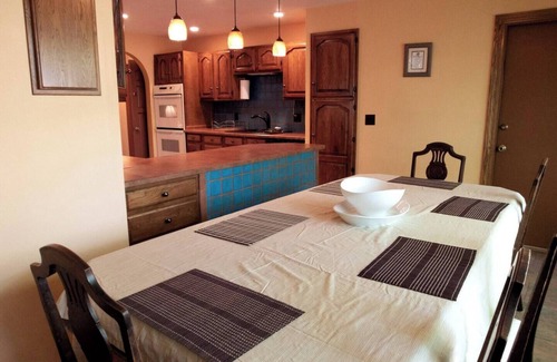 Longmont House | Sunny Family Retreat HotTub, GameRoom, Backyardn