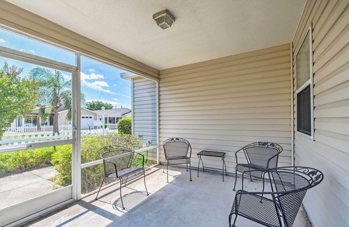 Chatham Cottage | Sunny Home in The Villages w/Lanai & Pool Access!