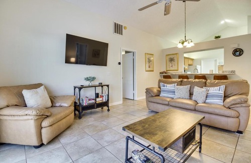 Buena Ventura Lakes House | Sunny Kissimmee Home with Pool about 12 Mi to Disney!